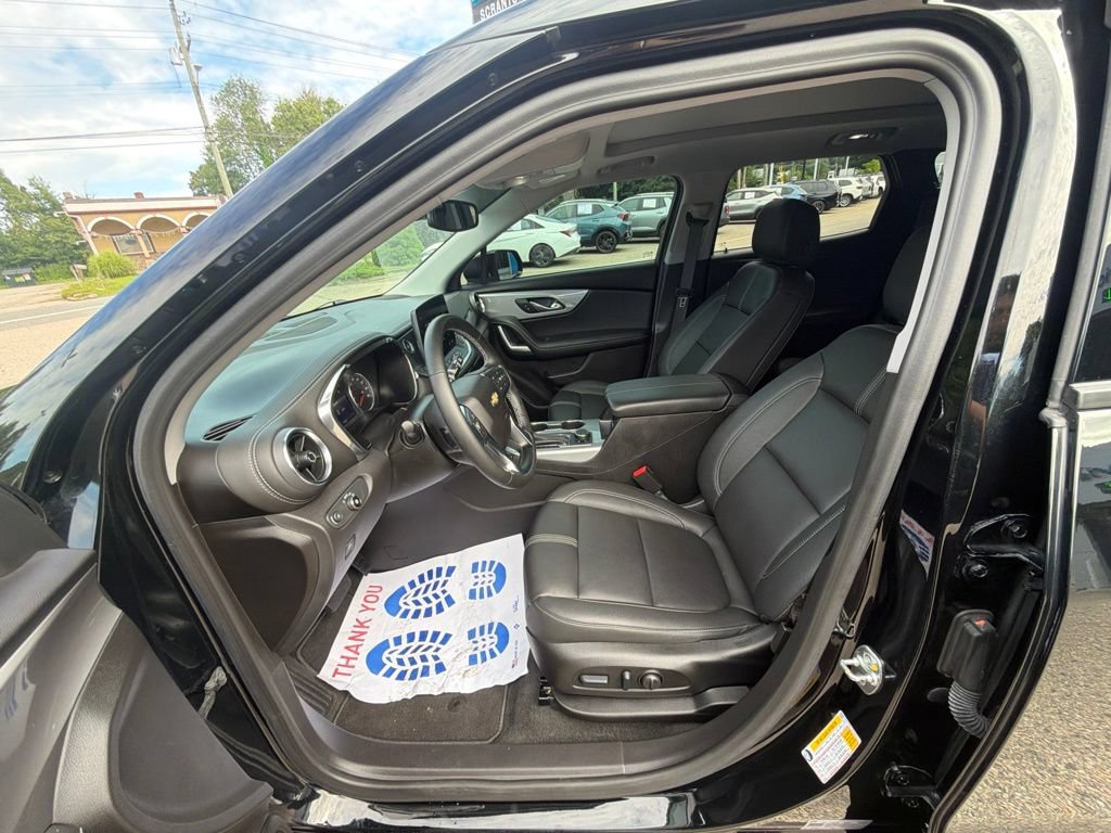 Certified 2024 Chevrolet Blazer LT AWD/4WD image 32
