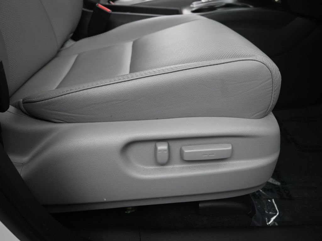 Used 2023 Honda Passport EX-L image 12