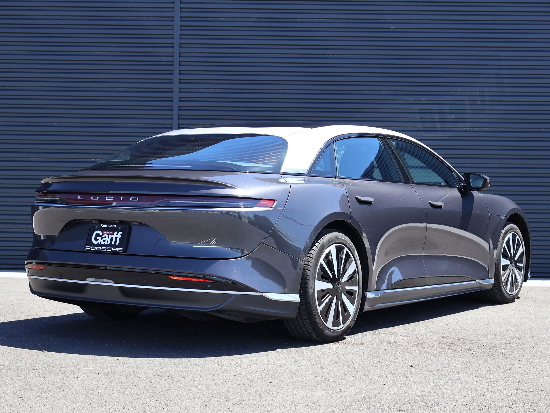 Used 2024 Lucid Air Touring AWD/4WD image 5