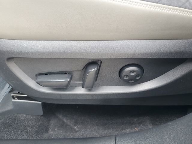 Used 2023 INFINITI QX50 Sensory image 19