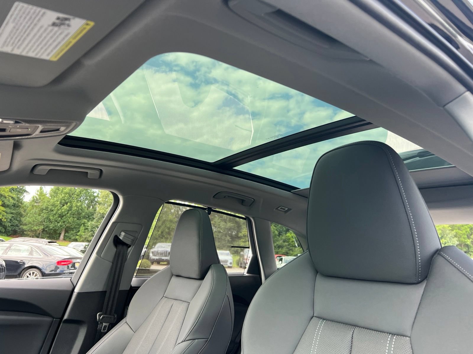 Used 2025 Audi Q5 Premium Plus w/ Premium Plus AWD/4WD image 22
