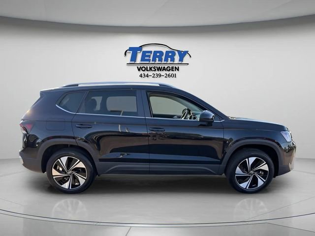 New 2026 Volkswagen Taos SE