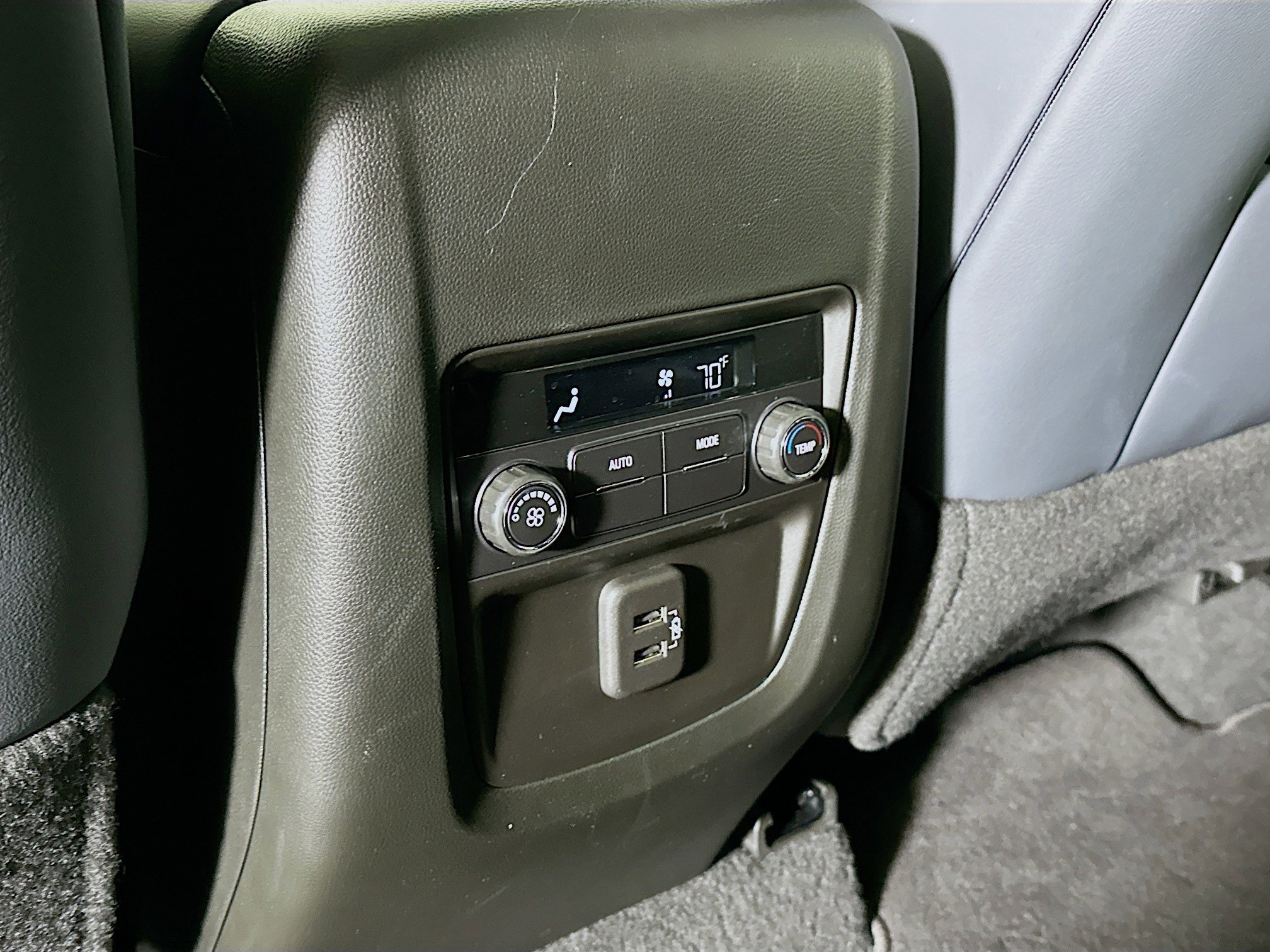 Used 2024 Buick Enclave Essence w/ Experience Buick Package image 28