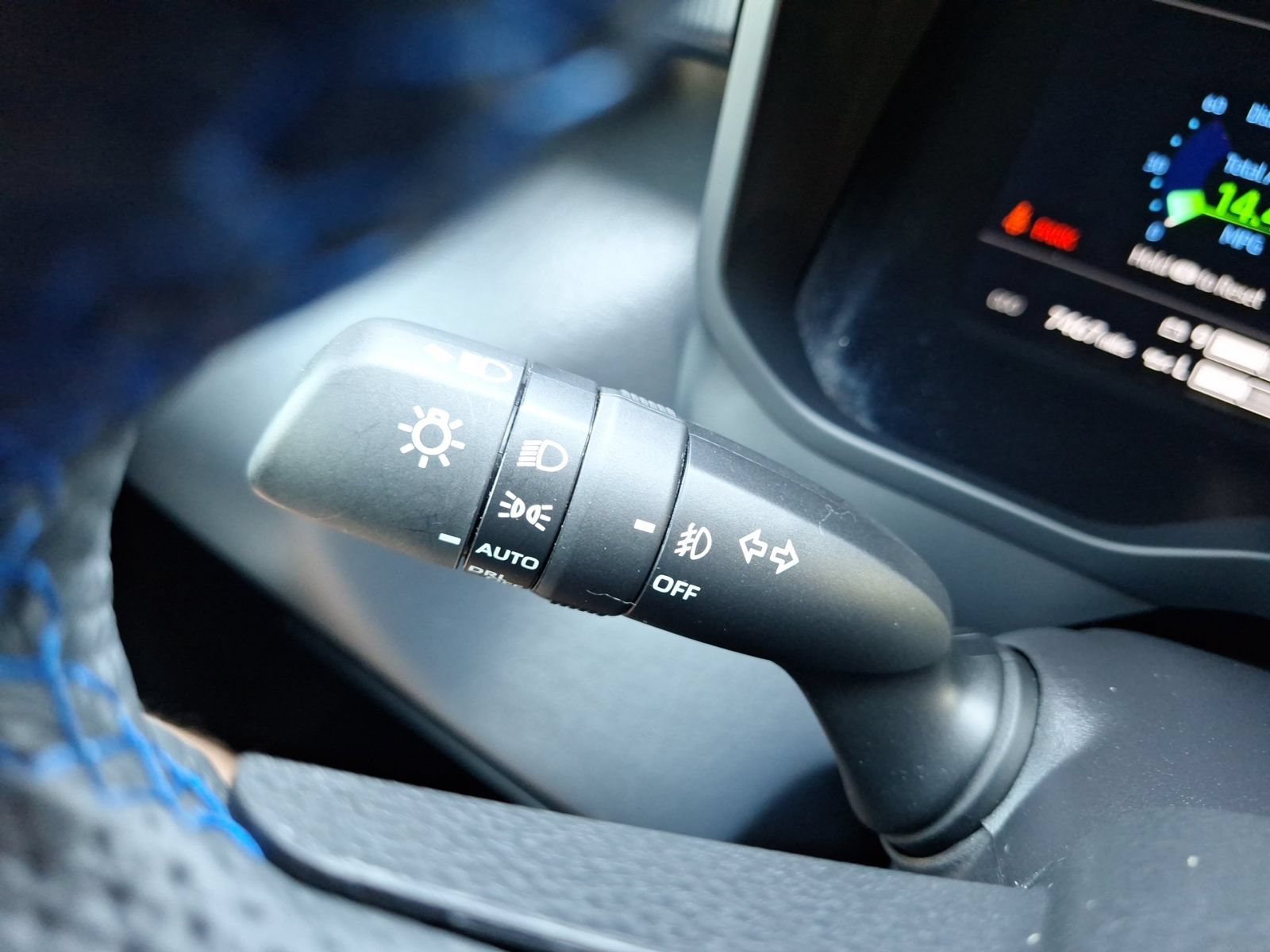 Used 2025 Toyota Sequoia Platinum AWD/4WD image 22