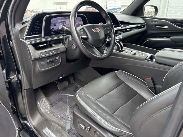 Used 2023 Cadillac Escalade ESV Sport AWD/4WD image 11