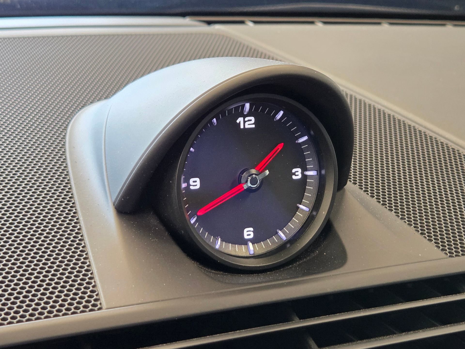 Certified 2023 Porsche Panamera 4 Platinum Edition image 22