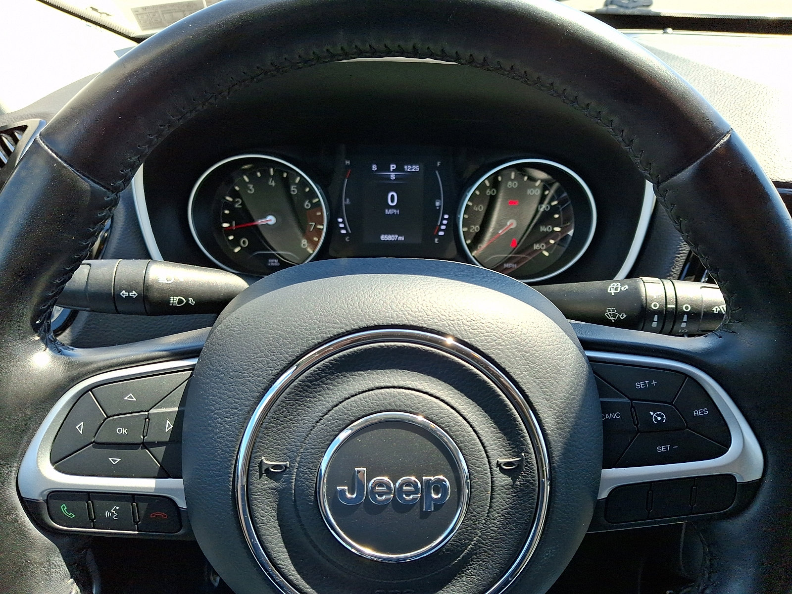 Used 2019 Jeep Compass Latitude AWD/4WD image 18