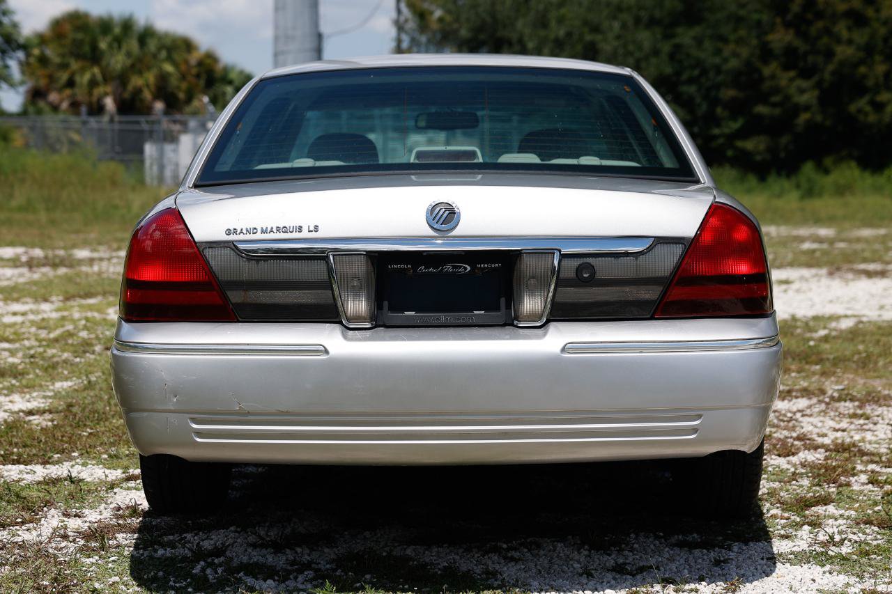 Used 2009 Mercury Grand Marquis LS RWD image 7