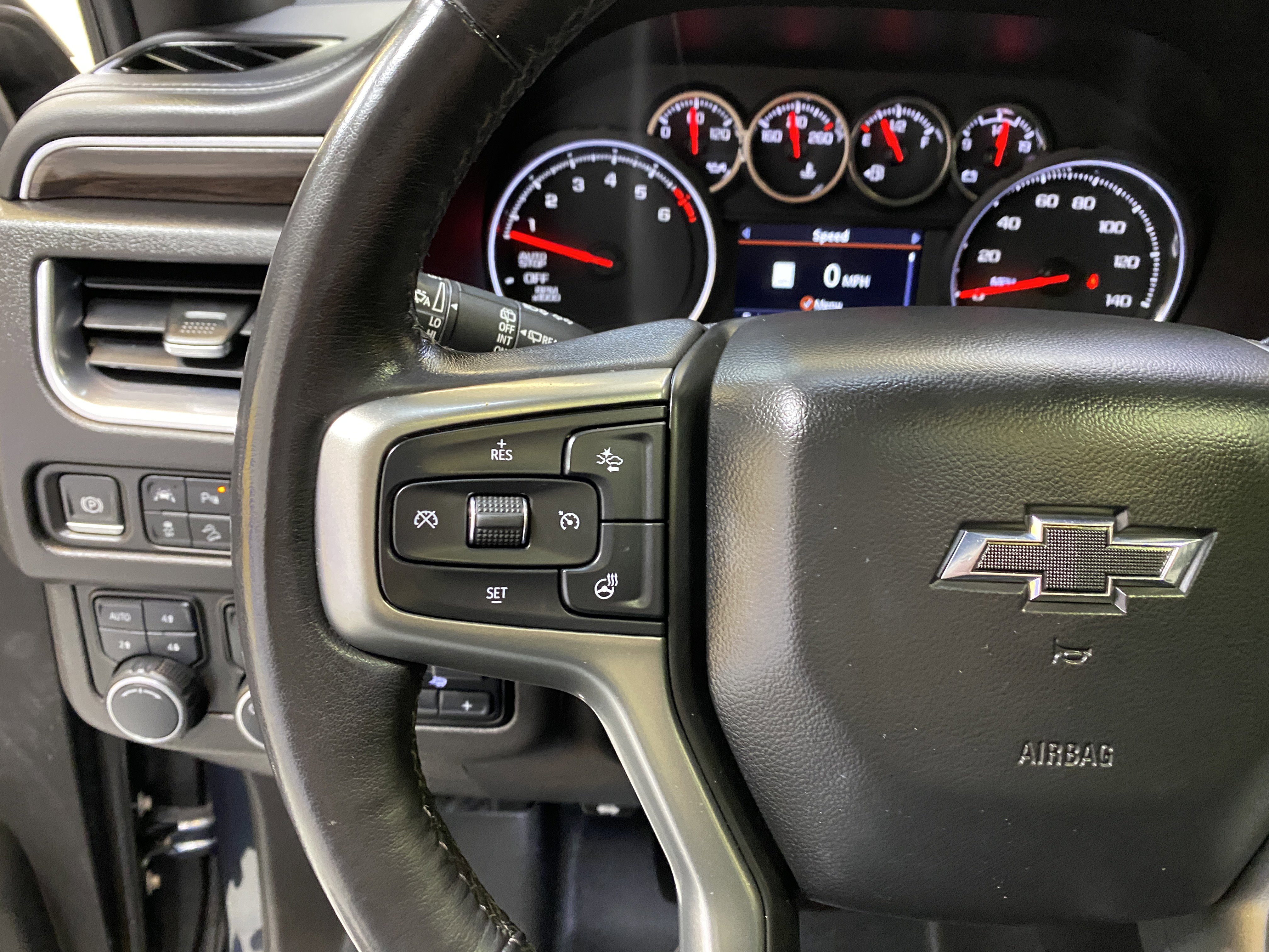 Used 2021 Chevrolet Tahoe Z71 w/ Luxury Package image 36