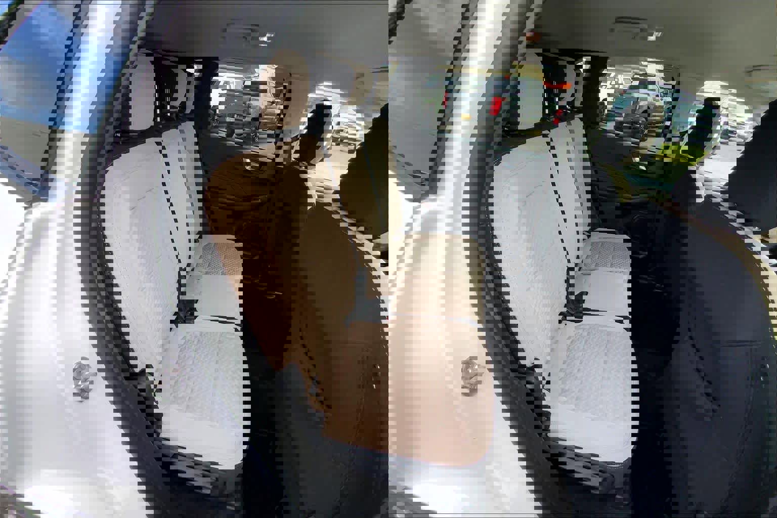 Used 2021 Ford Escape SE image 19