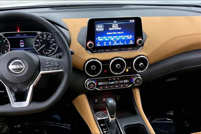 New 2025 Nissan Sentra SV w/ SV Premium Package image 8