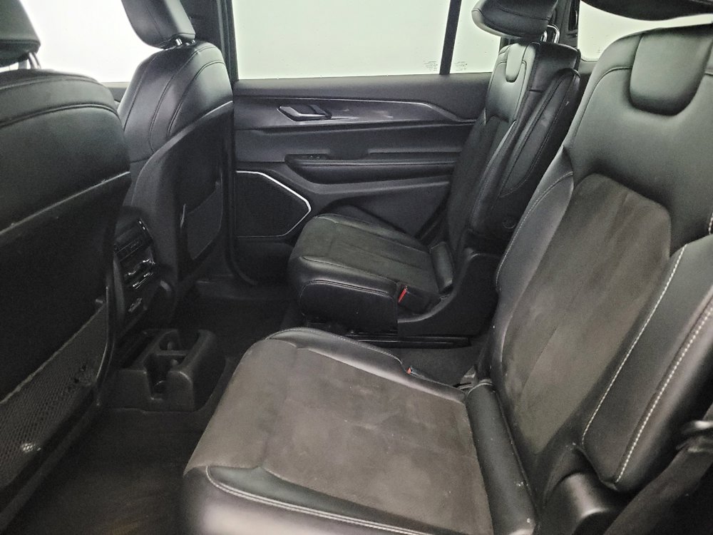 Used 2022 Jeep Grand Cherokee L Laredo AWD/4WD image 18