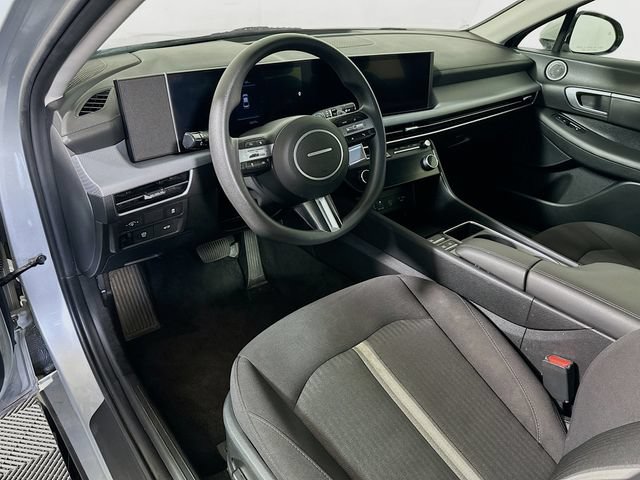 Used 2025 Hyundai Sonata SEL FWD image 10