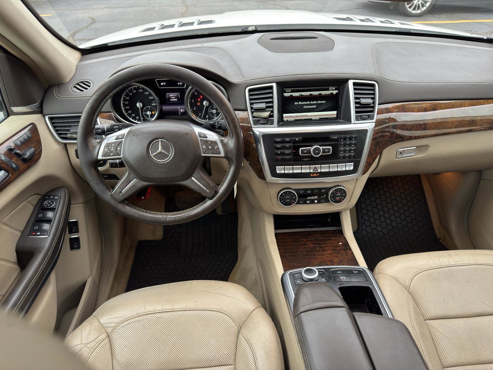 Used 2014 Mercedes-Benz GL 550 4MATIC image 36