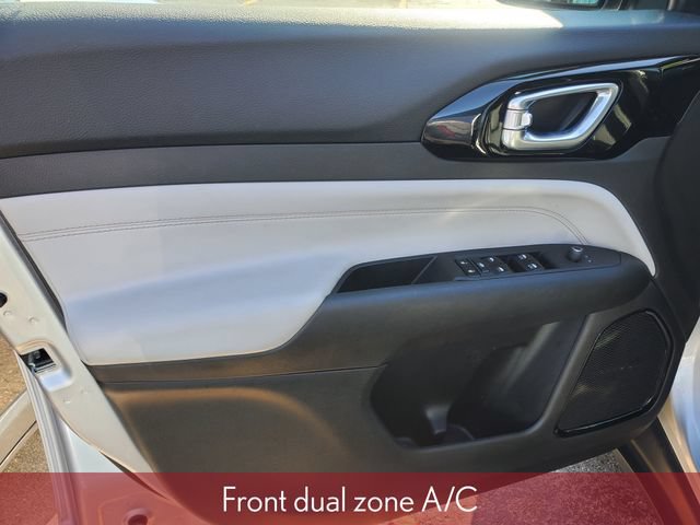 Used 2024 Jeep Compass Limited AWD/4WD image 8