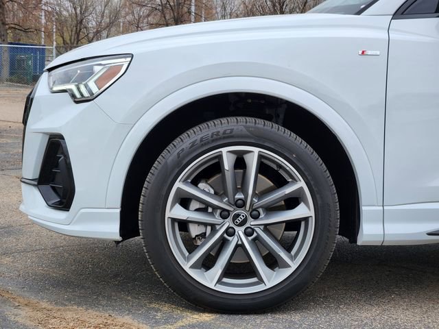 Used 2023 Audi Q3 2.0T Premium Plus w/ Premium Plus Package image 5