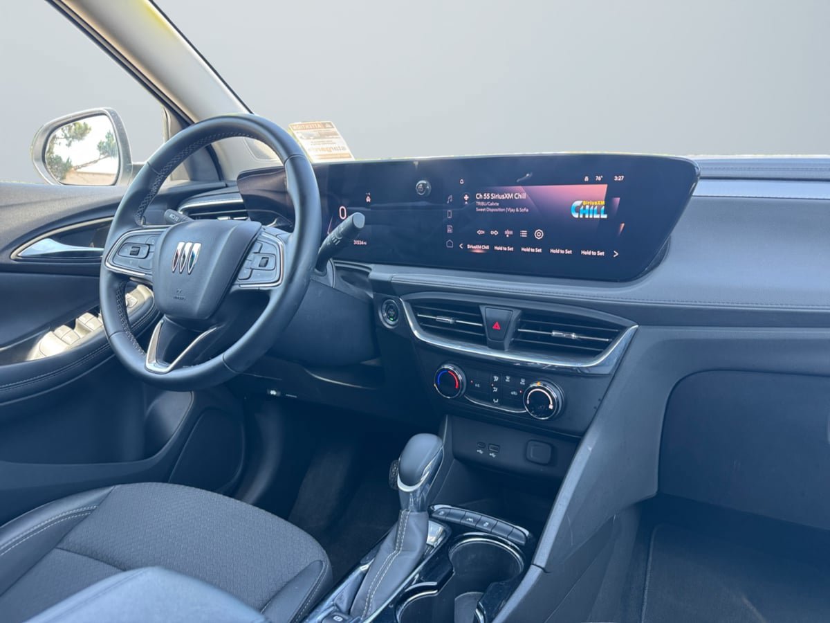 Used 2025 Buick Encore GX Preferred FWD image 14