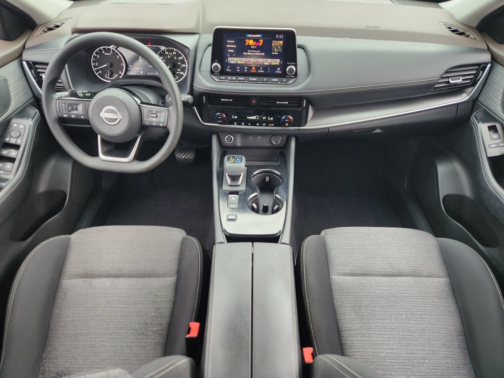 Used 2022 Nissan Rogue SV FWD image 19
