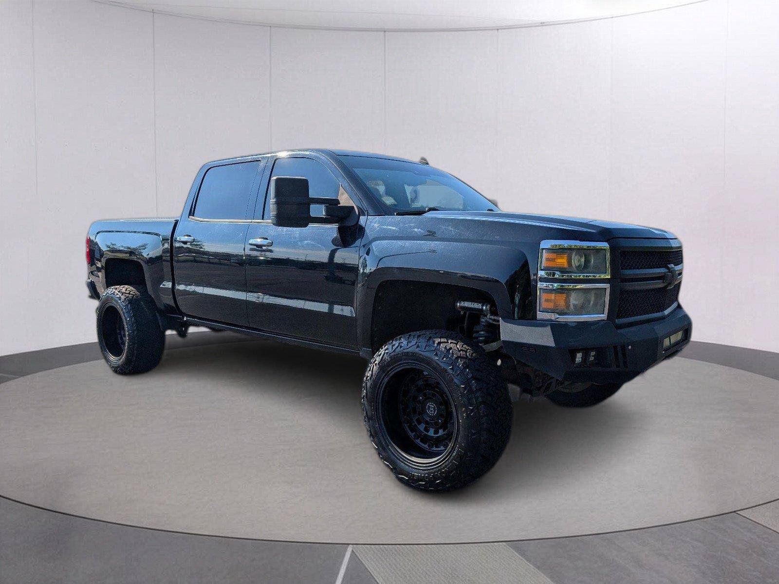 Used 2014 Chevrolet Silverado 1500 LTZ Z71 w/ LTZ Plus Package AWD/4WD image 9