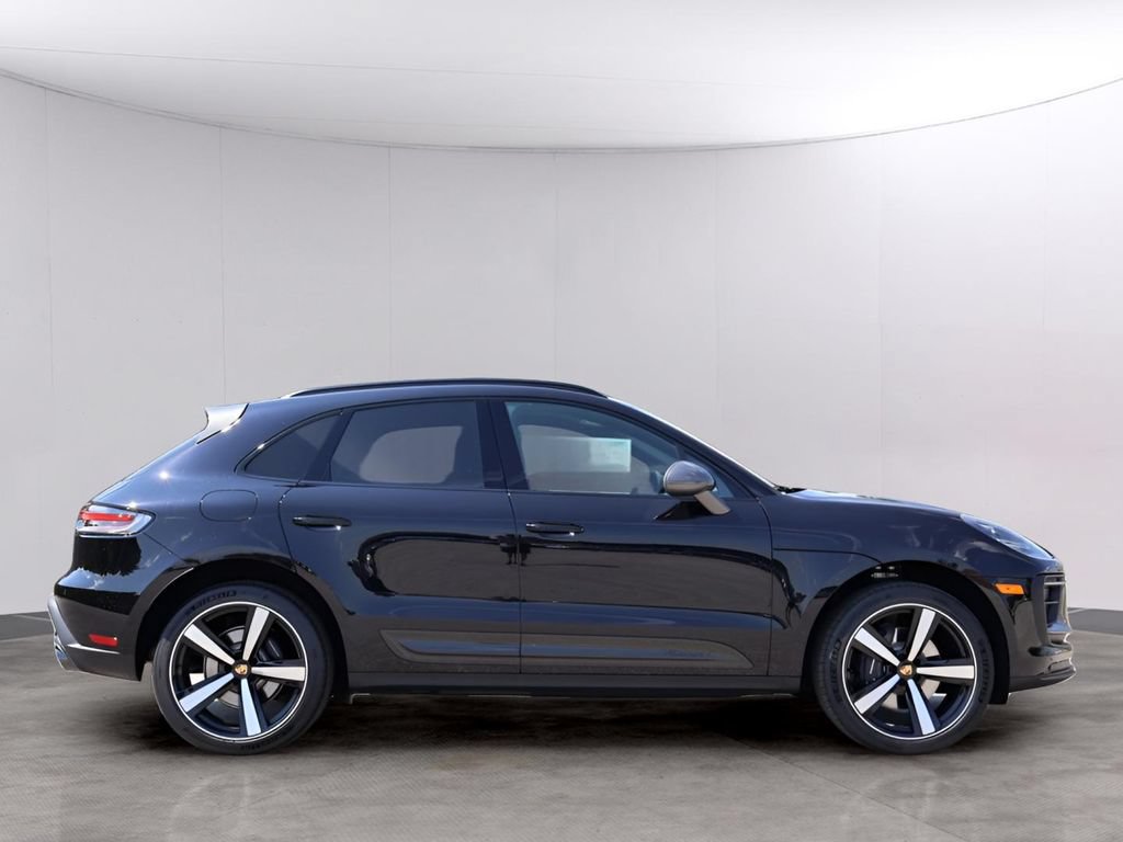 Certified 2025 Porsche Macan Turbo AWD/4WD image 9