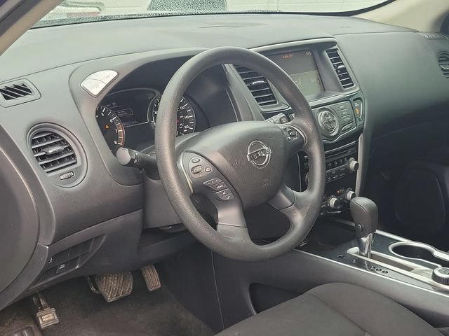 Used 2019 Nissan Pathfinder S AWD/4WD image 6