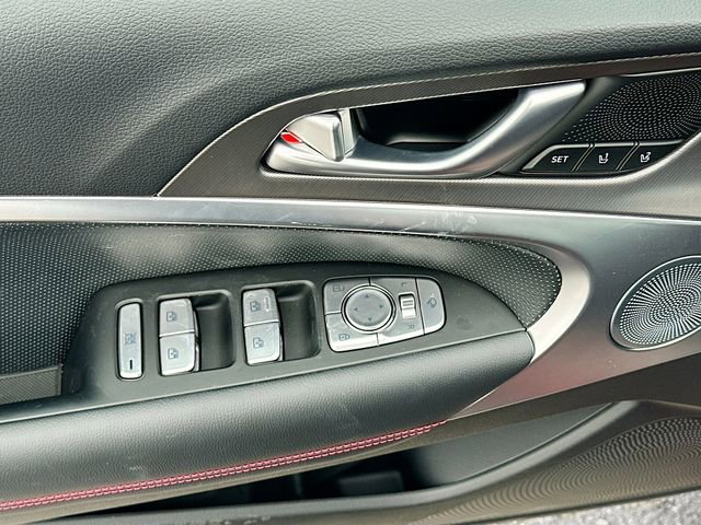 Certified 2025 Genesis G70 2.5T w/ Sport Prestige Package image 20