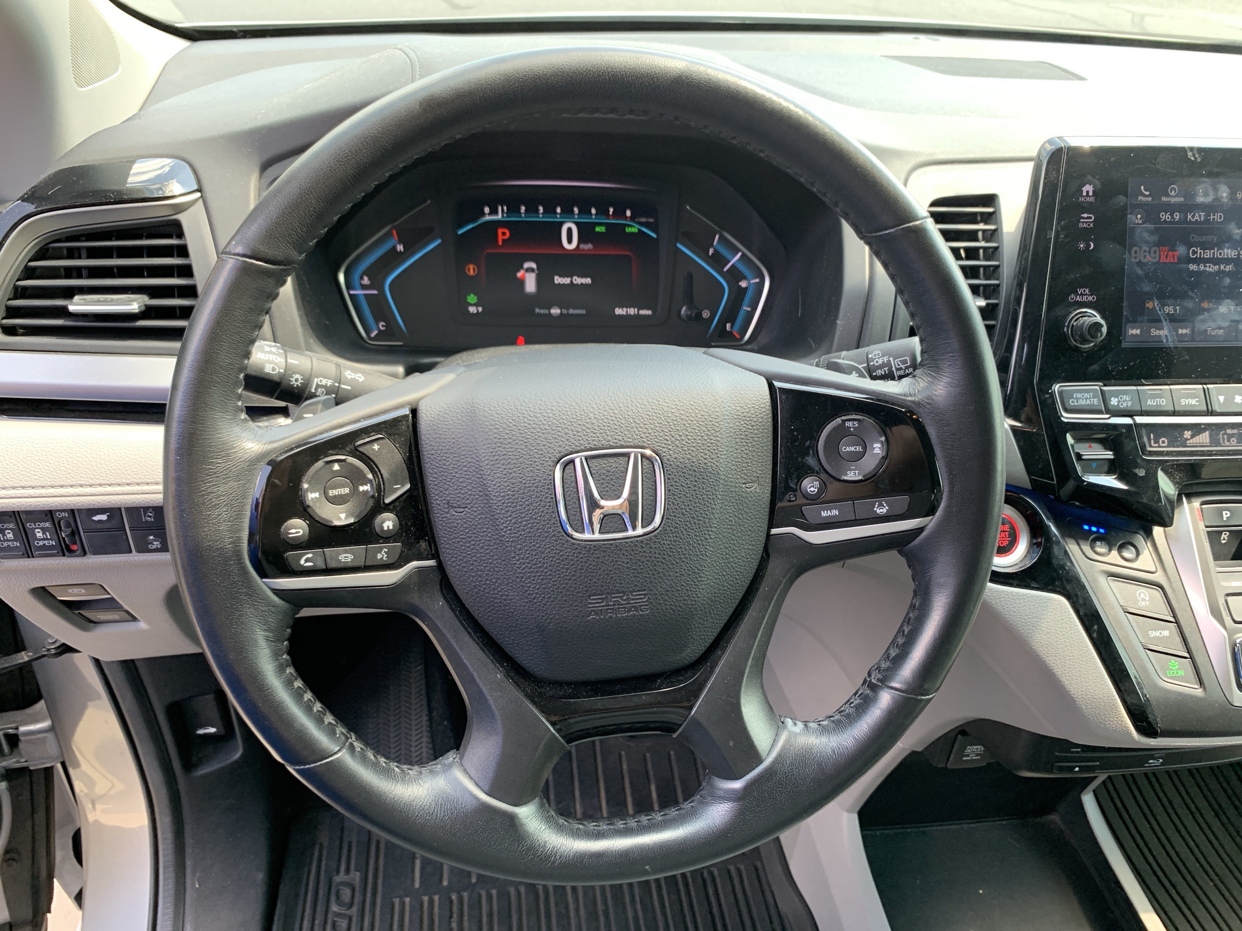 Used 2020 Honda Odyssey Elite image 18