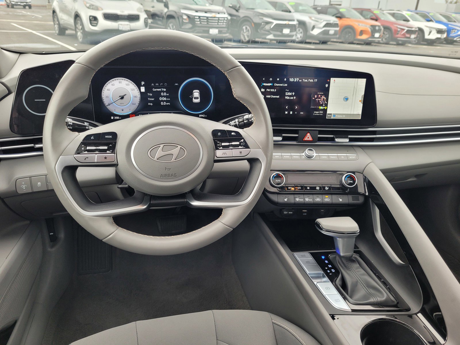 Used 2025 Hyundai Elantra SEL image 18