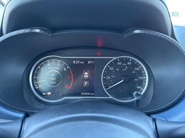 Used 2025 Nissan Versa SV FWD image 7