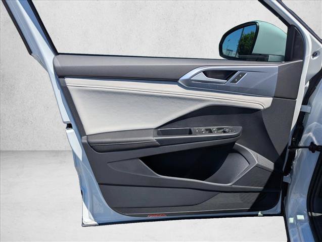 New 2026 Volkswagen Taos SE FWD image 21