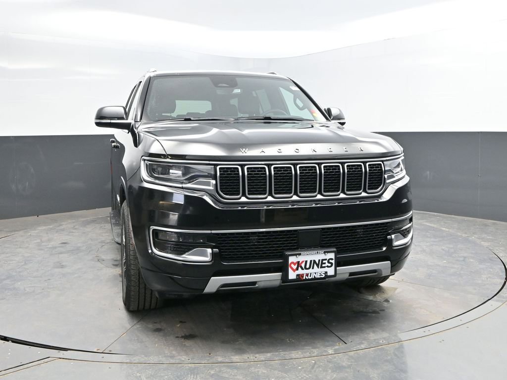 Used 2024 Jeep Wagoneer Series II w/ Flexible Seating Group AWD/4WD image 4