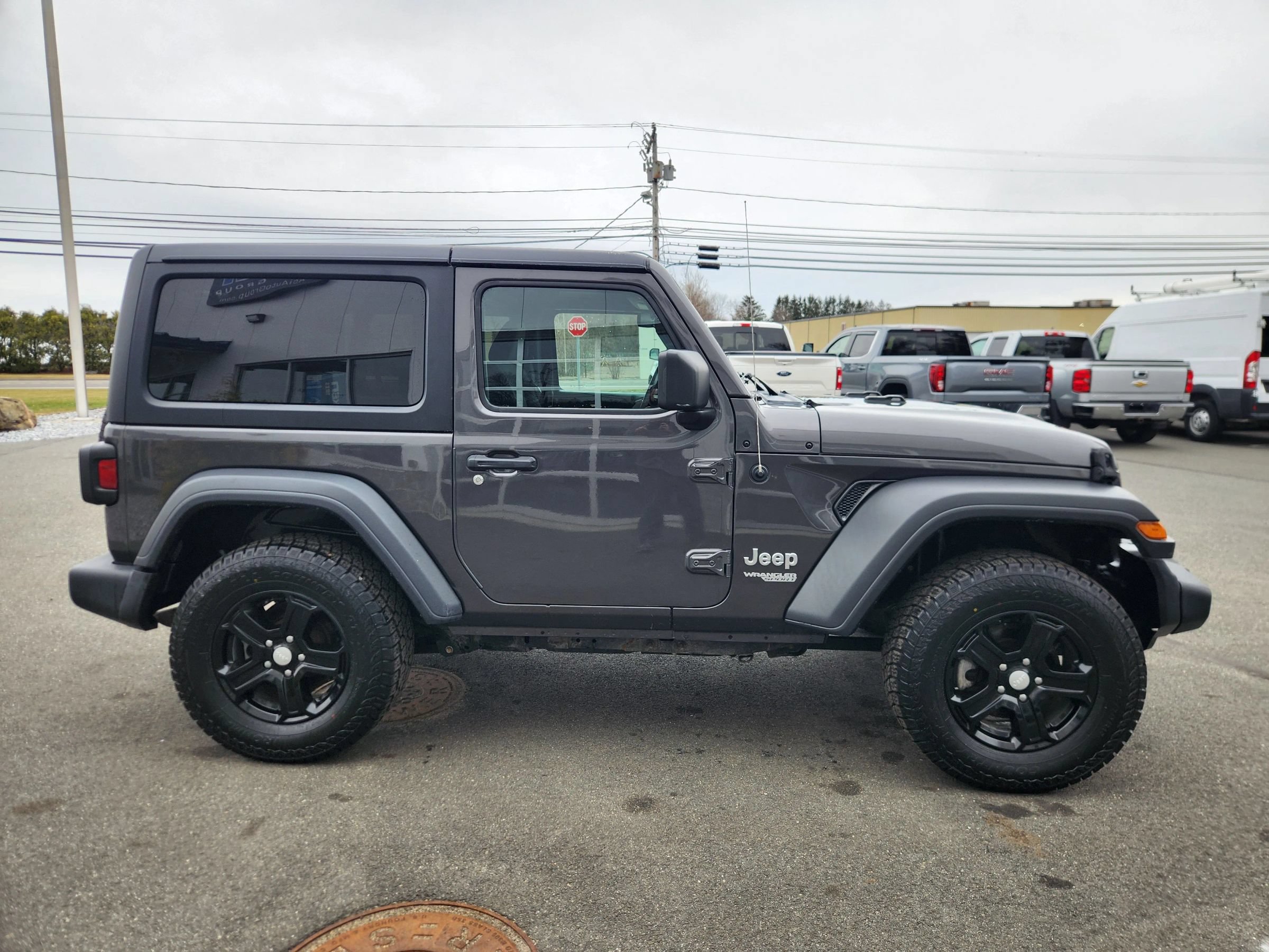 Used 2020 Jeep Wrangler Sport AWD/4WD image 16