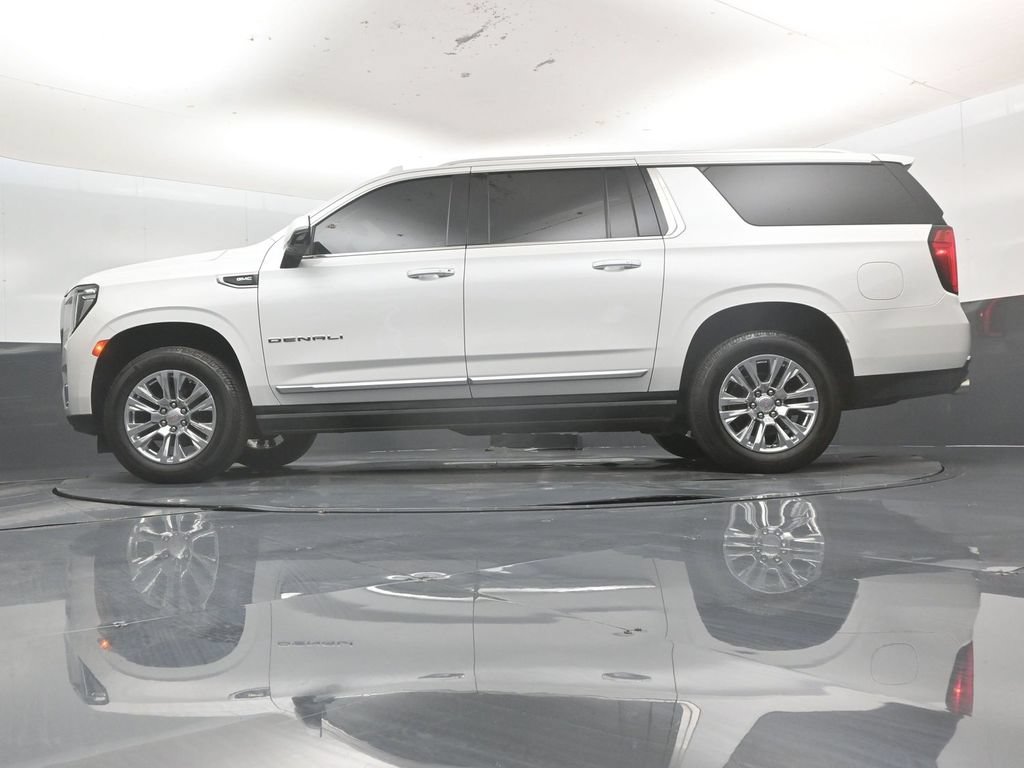 Used 2022 GMC Yukon XL Denali AWD/4WD image 56