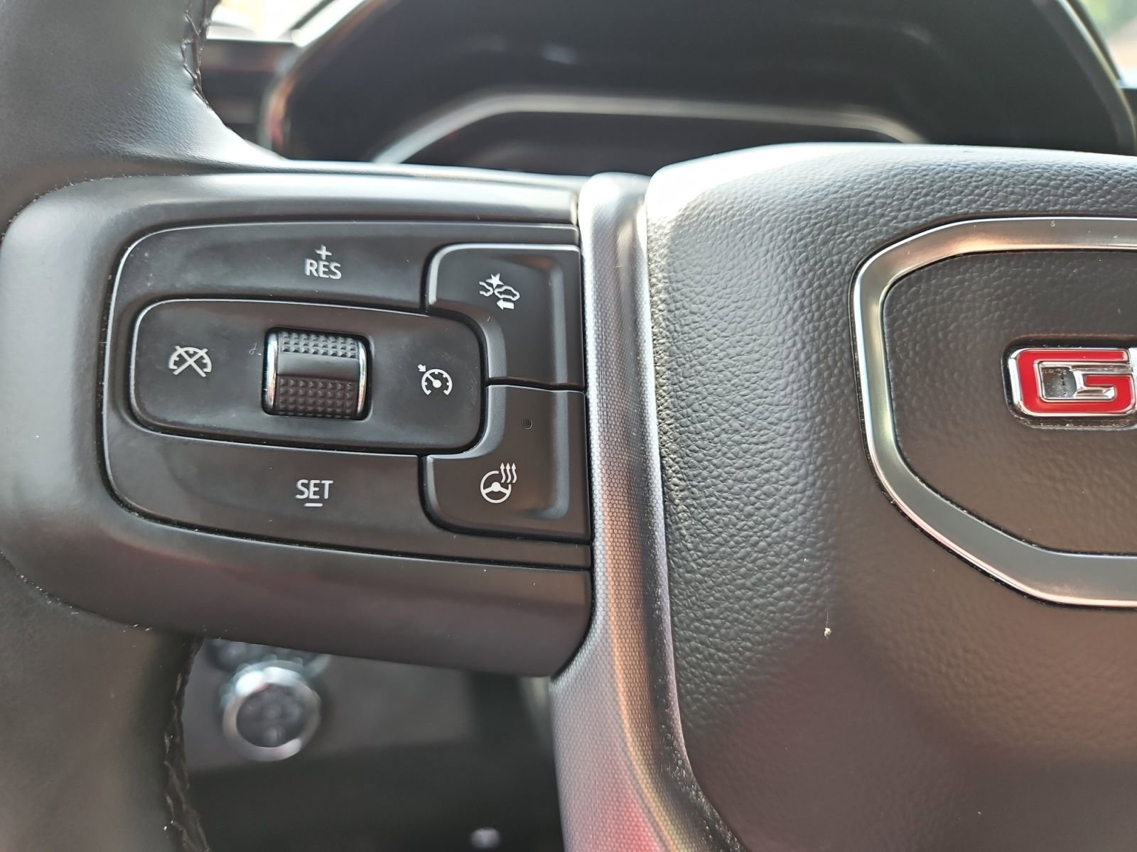 Used 2025 GMC Sierra 1500 SLT image 24