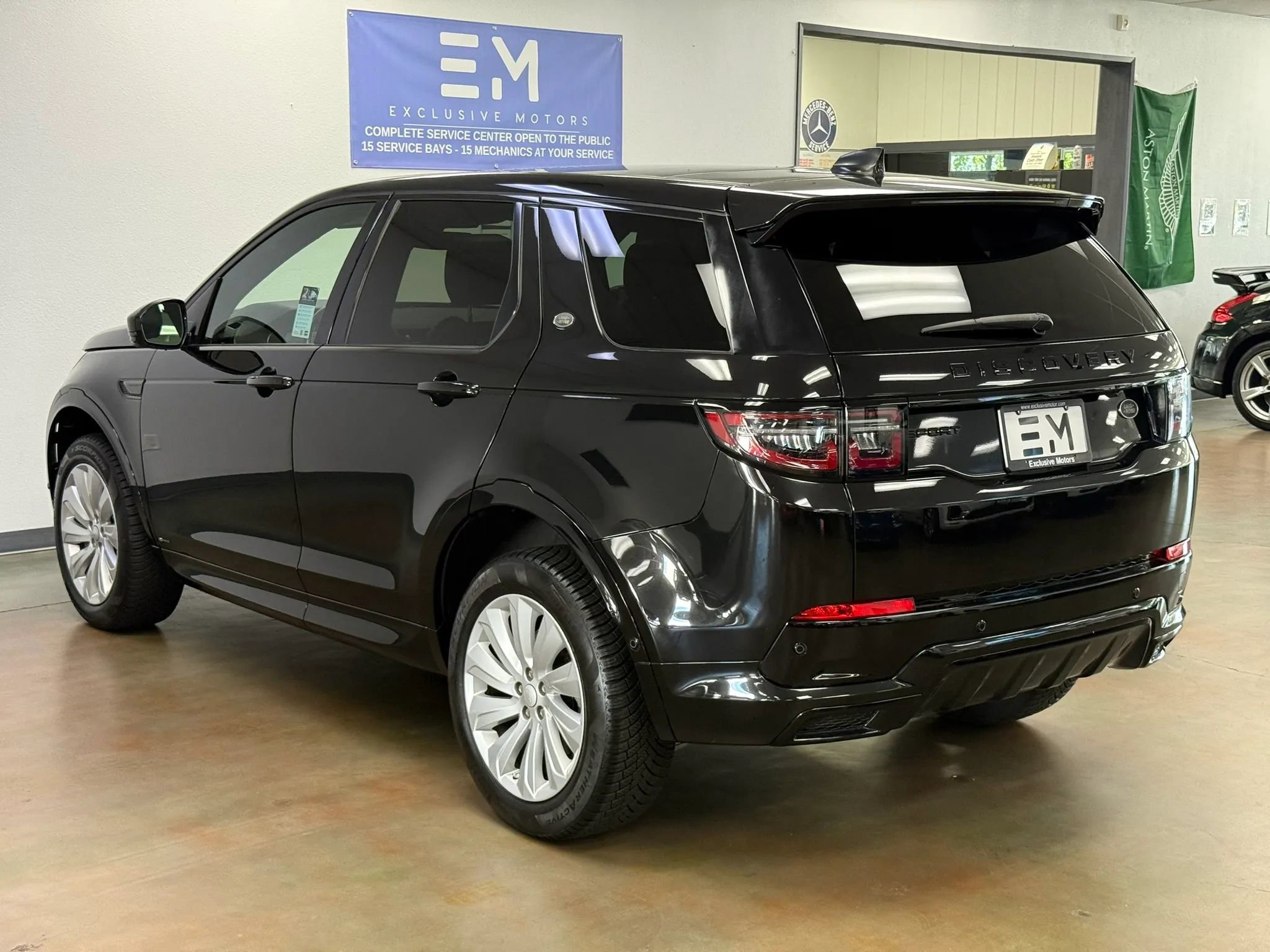 Used 2021 Land Rover Discovery Sport S R-Dynamic AWD/4WD image 5