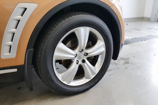 Used 2009 INFINITI FX35 2WD w/ Deluxe Touring Pkg image 8