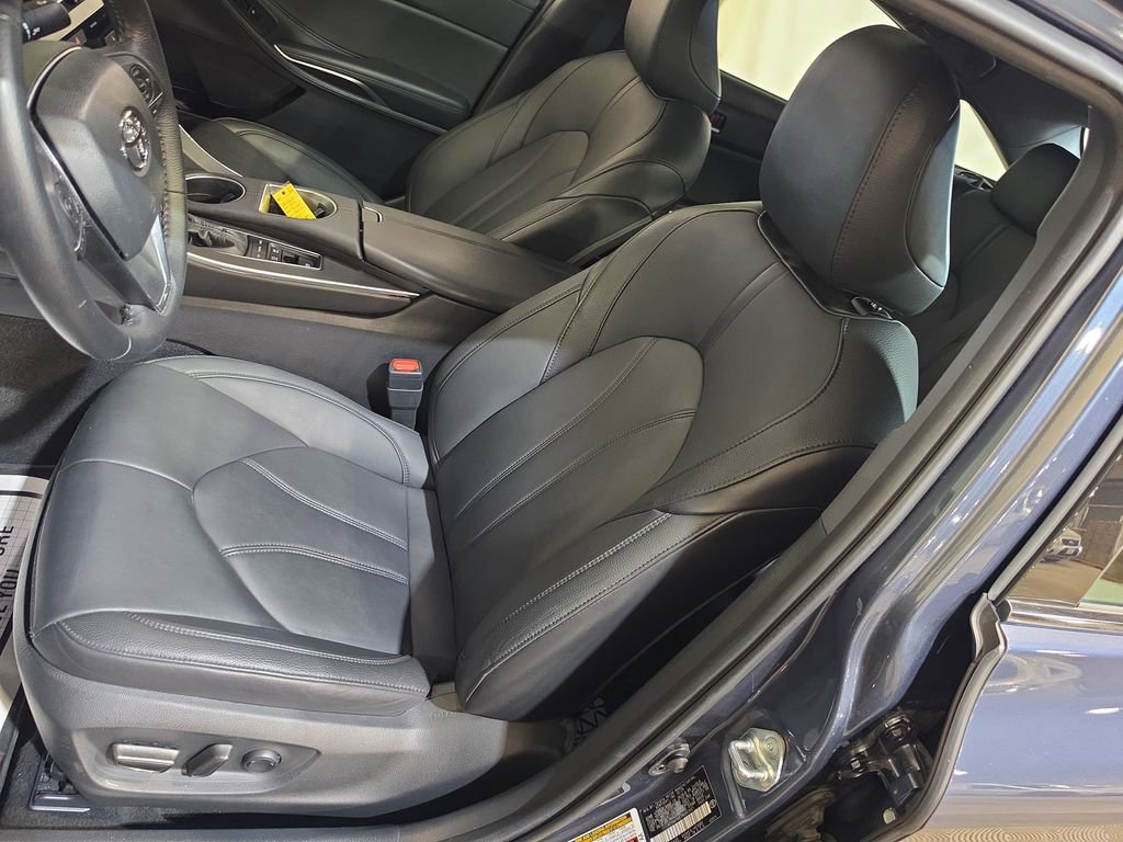 Used 2021 Toyota Avalon XLE w/ Moonroof Package FWD image 13