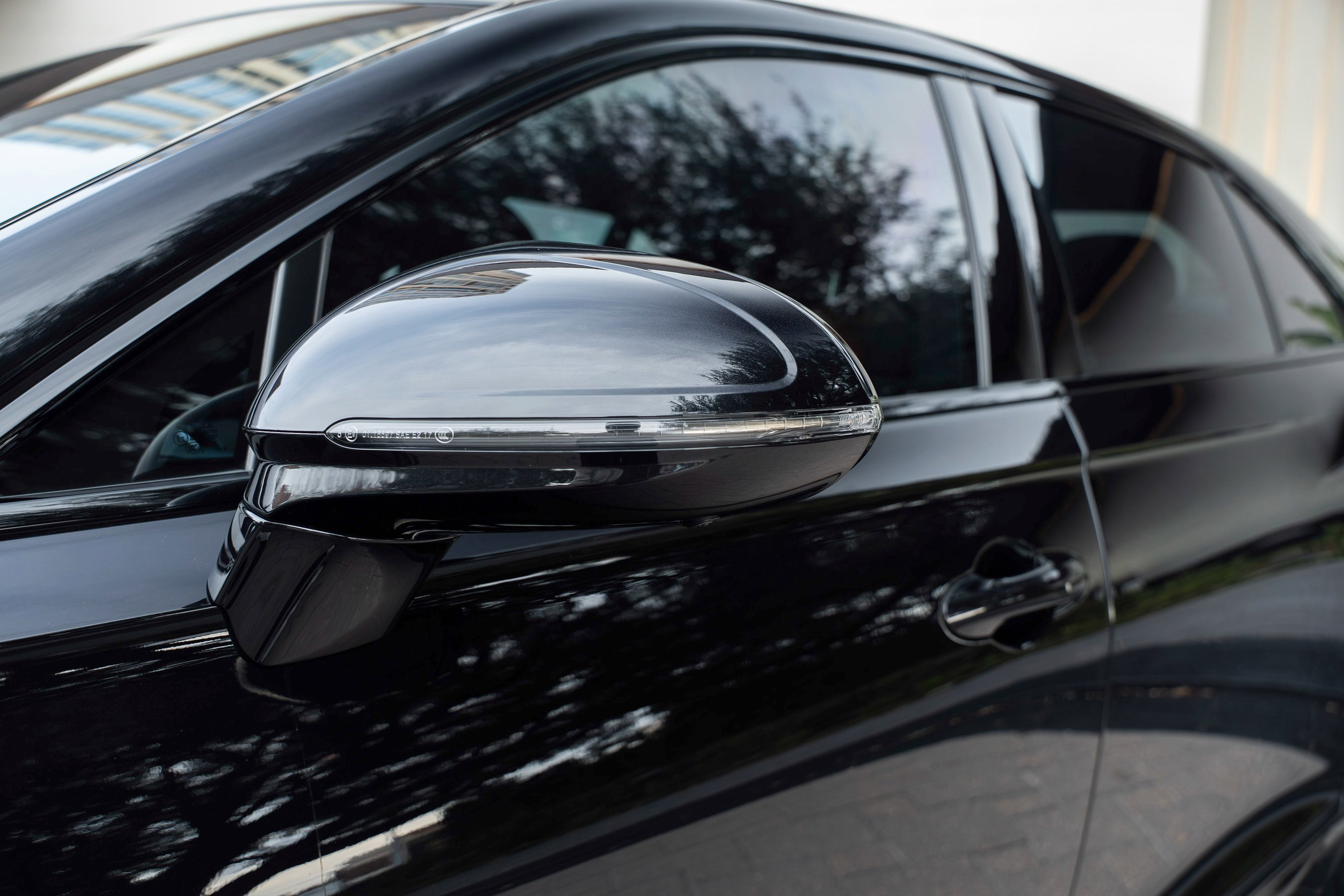 Certified 2024 Bentley Flying Spur W12 image 12