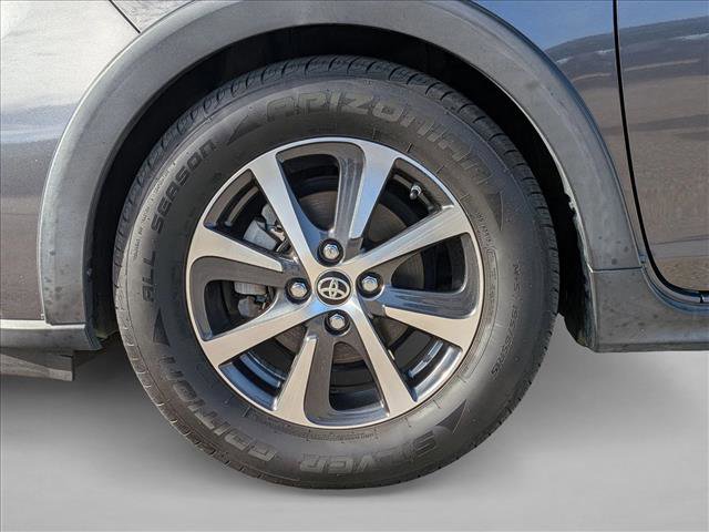 Used 2018 Toyota Prius C Two image 21