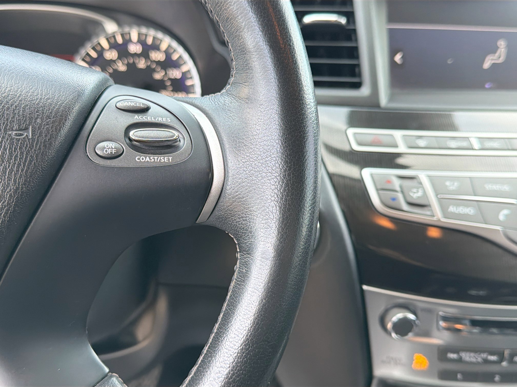 Used 2020 INFINITI QX60 Luxe image 37