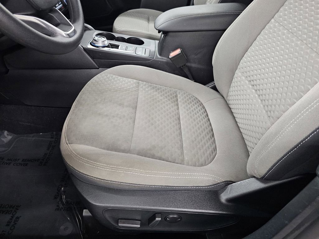 Used 2020 Ford Escape SE FWD image 13