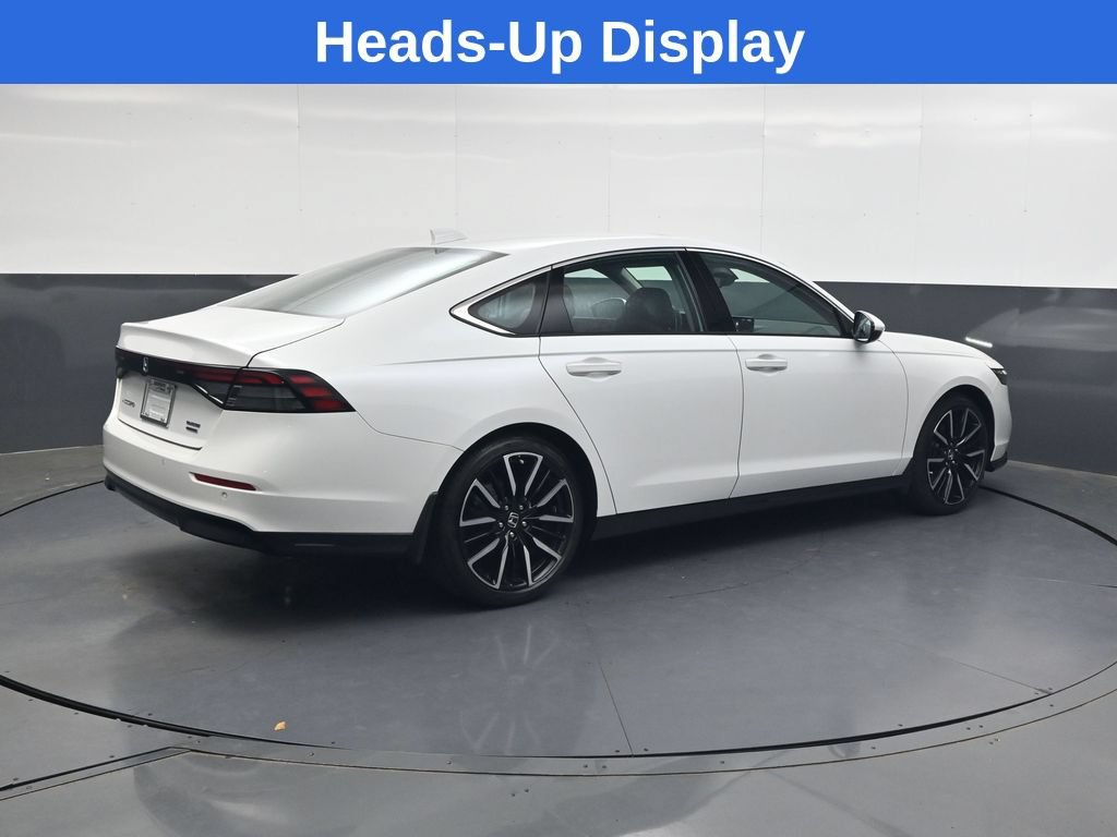 Used 2023 Honda Accord Touring image 4