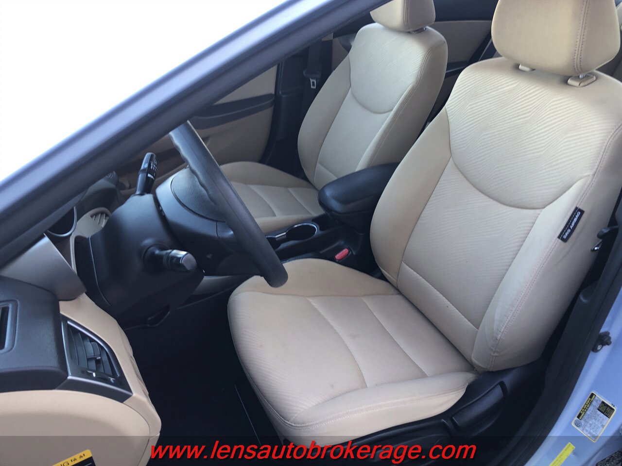 Used 2013 Hyundai Elantra GLS w/ Preferred Pkg FWD image 10