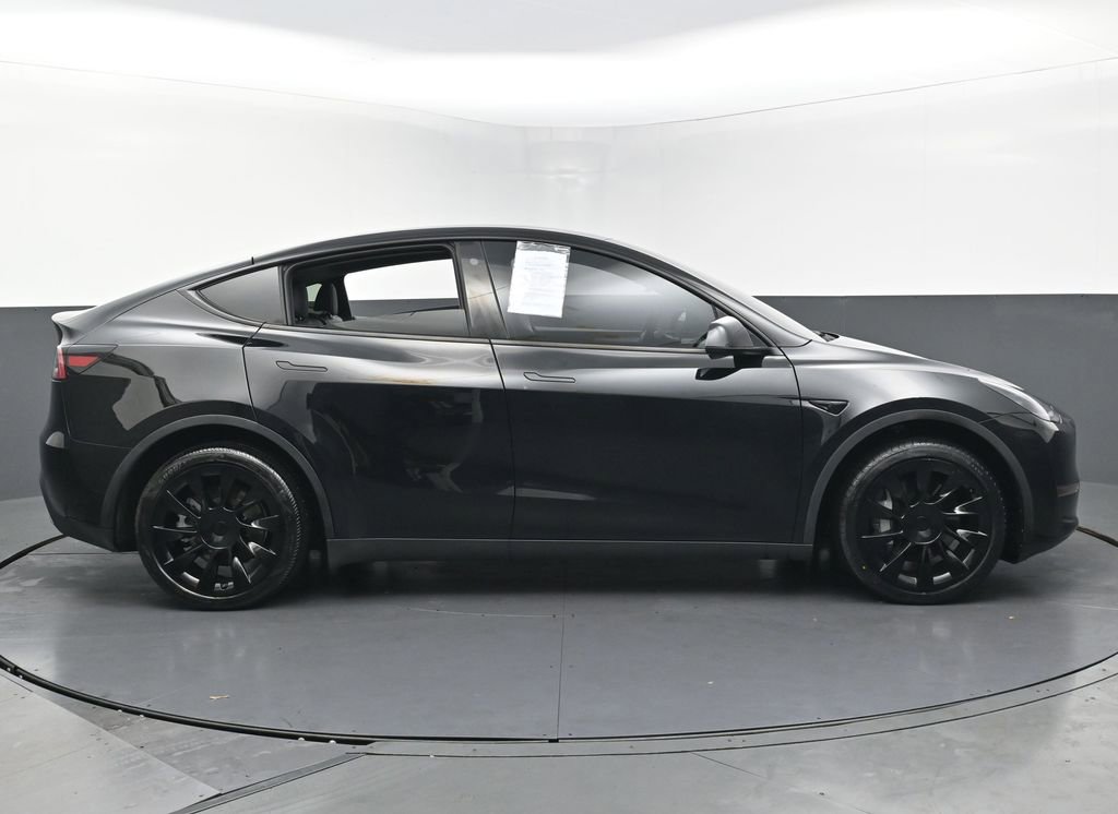 Used 2023 Tesla Model Y Long Range image 46