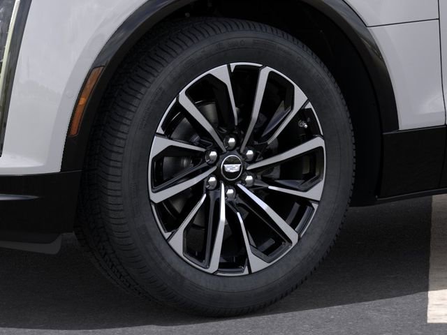 New 2025 Cadillac Lyriq Sport w/ LPO, Floor Liner Package AWD/4WD image 9