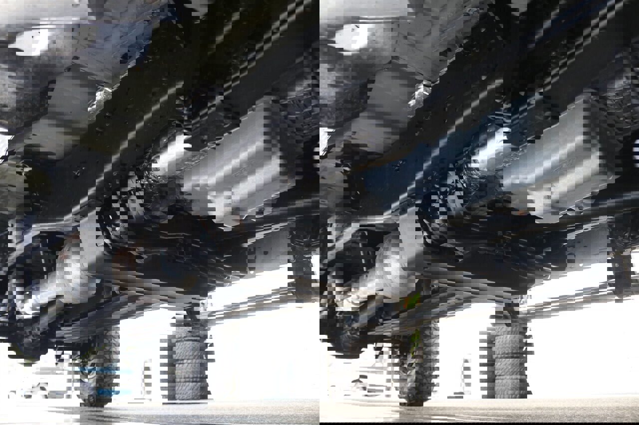 Used 2003 Ford F250 XLT image 12