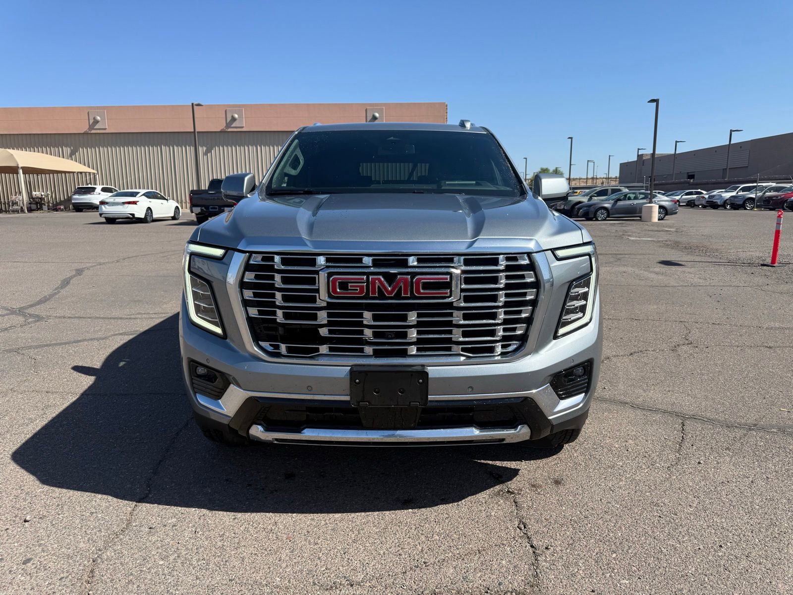 Used 2025 GMC Yukon XL Denali AWD/4WD image 2