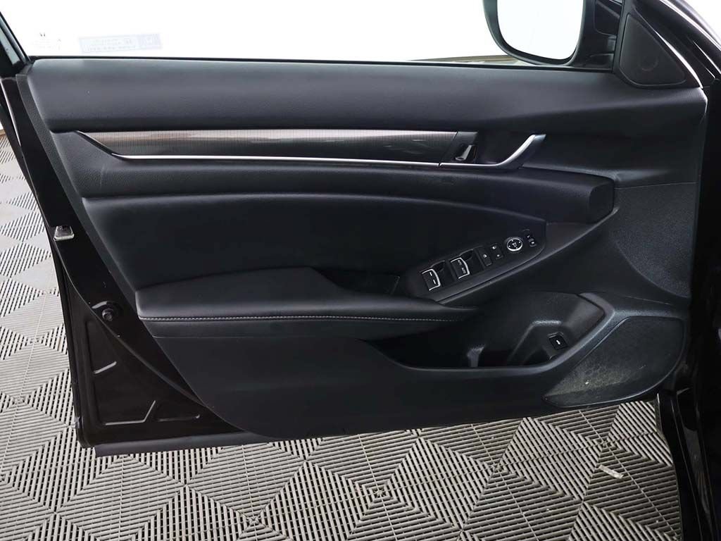 Used 2022 Honda Accord Sport image 19