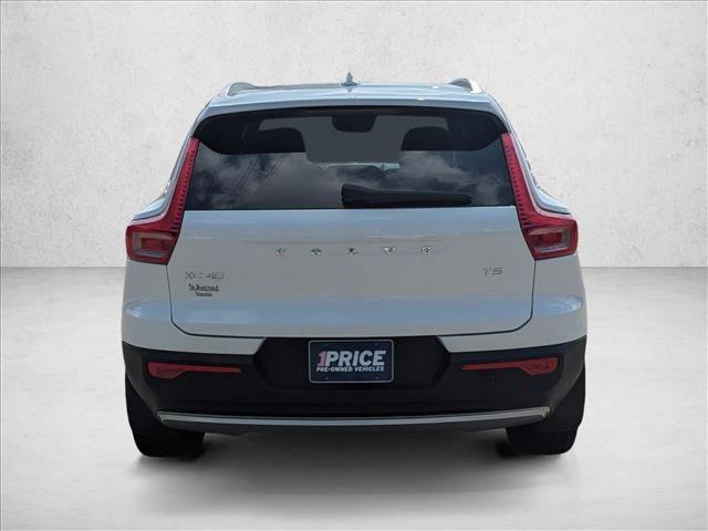 Used 2019 Volvo XC40 T5 Momentum image 7