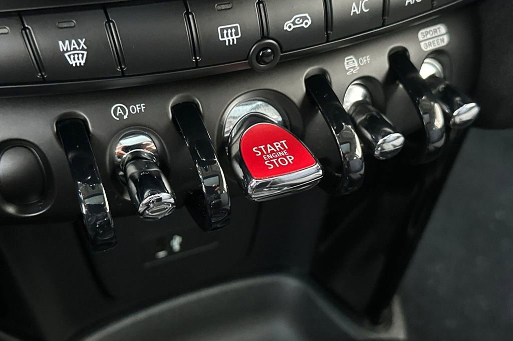 Used 2023 MINI Cooper S w/ Signature Upholstery Package image 21